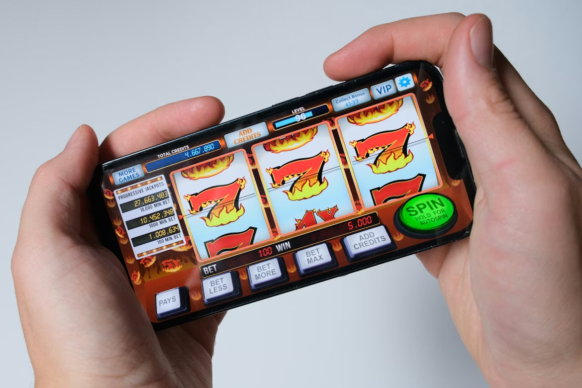 The Appeal of Micro-Entertainment in Modern Online Culture